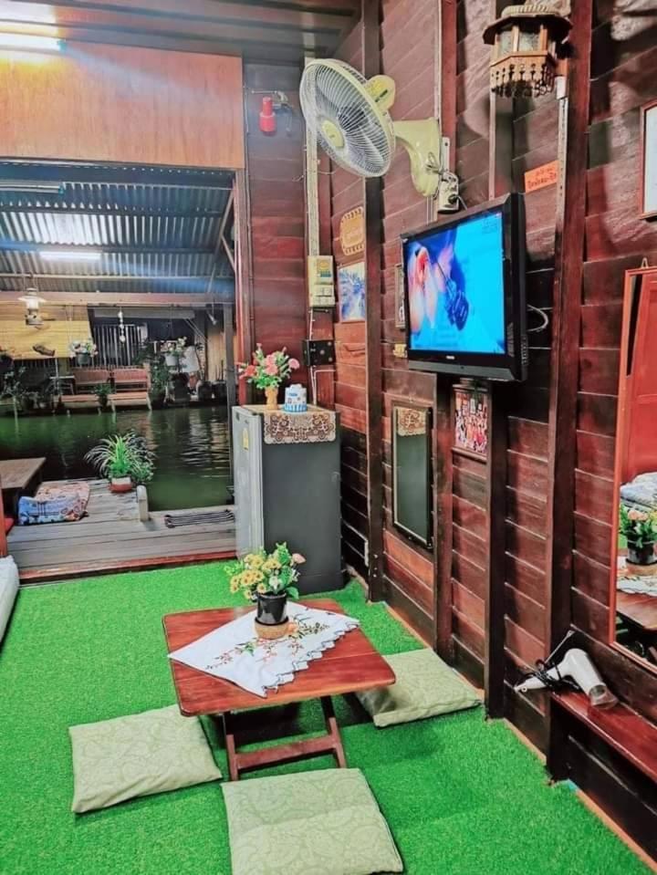 Apartament Ban Mae Arom Amphawa Zewnętrze zdjęcie
